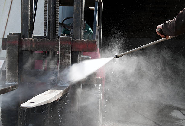 Best Roof Washing  in Gambier, OH